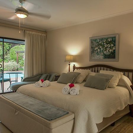 Majorca House Bed & Breakfast Somerset West Bilik gambar